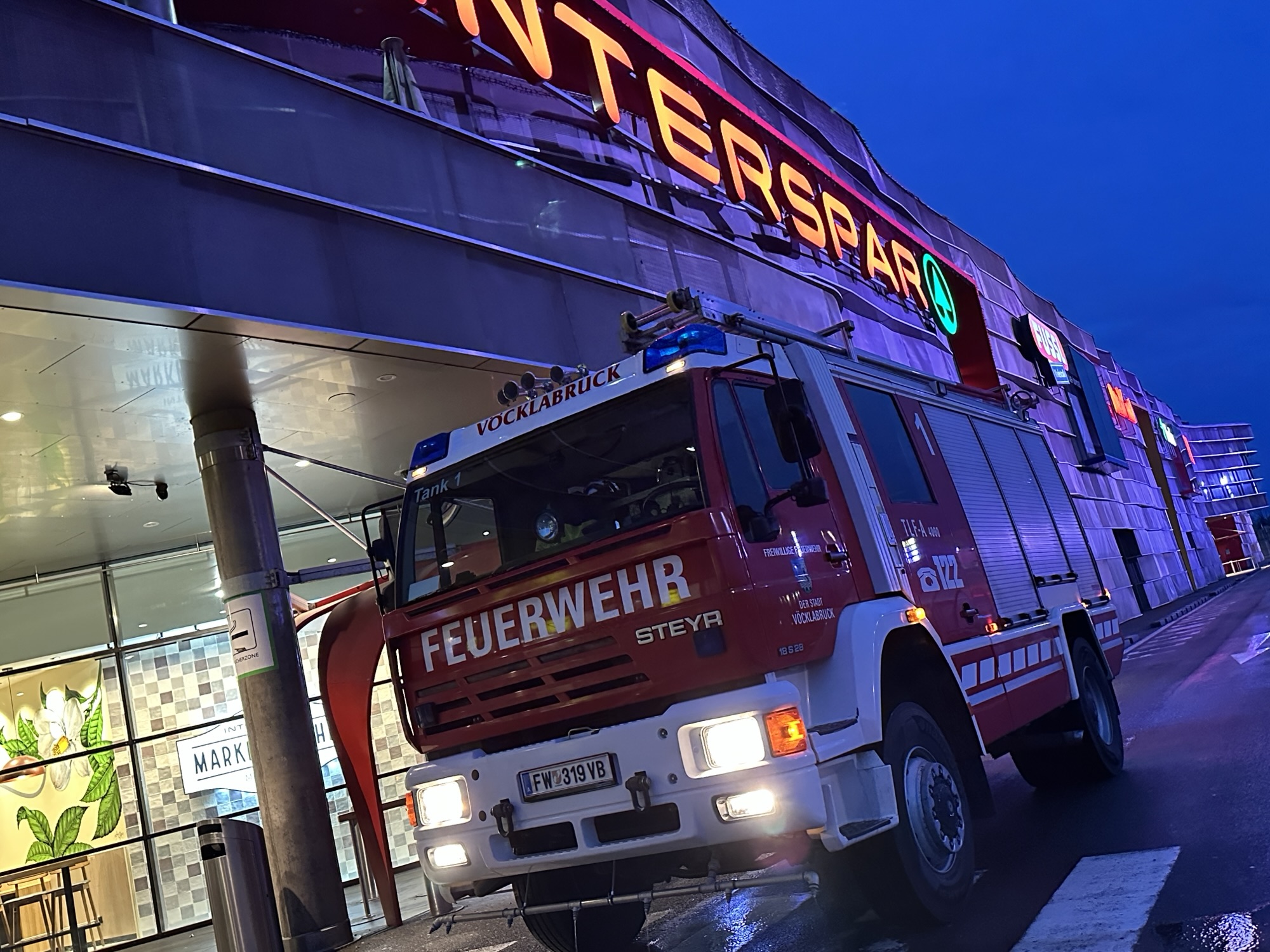 Brandmeldealarm Einkaufszentrum VARENA